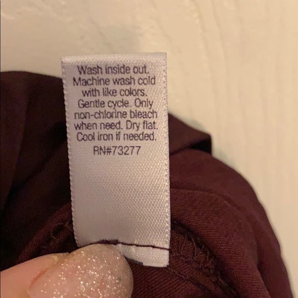 Jennifer Lopez off shoulder silky maroon blouse L - Picture 6 of 8